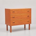 1047 1151 CHEST OF DRAWERS